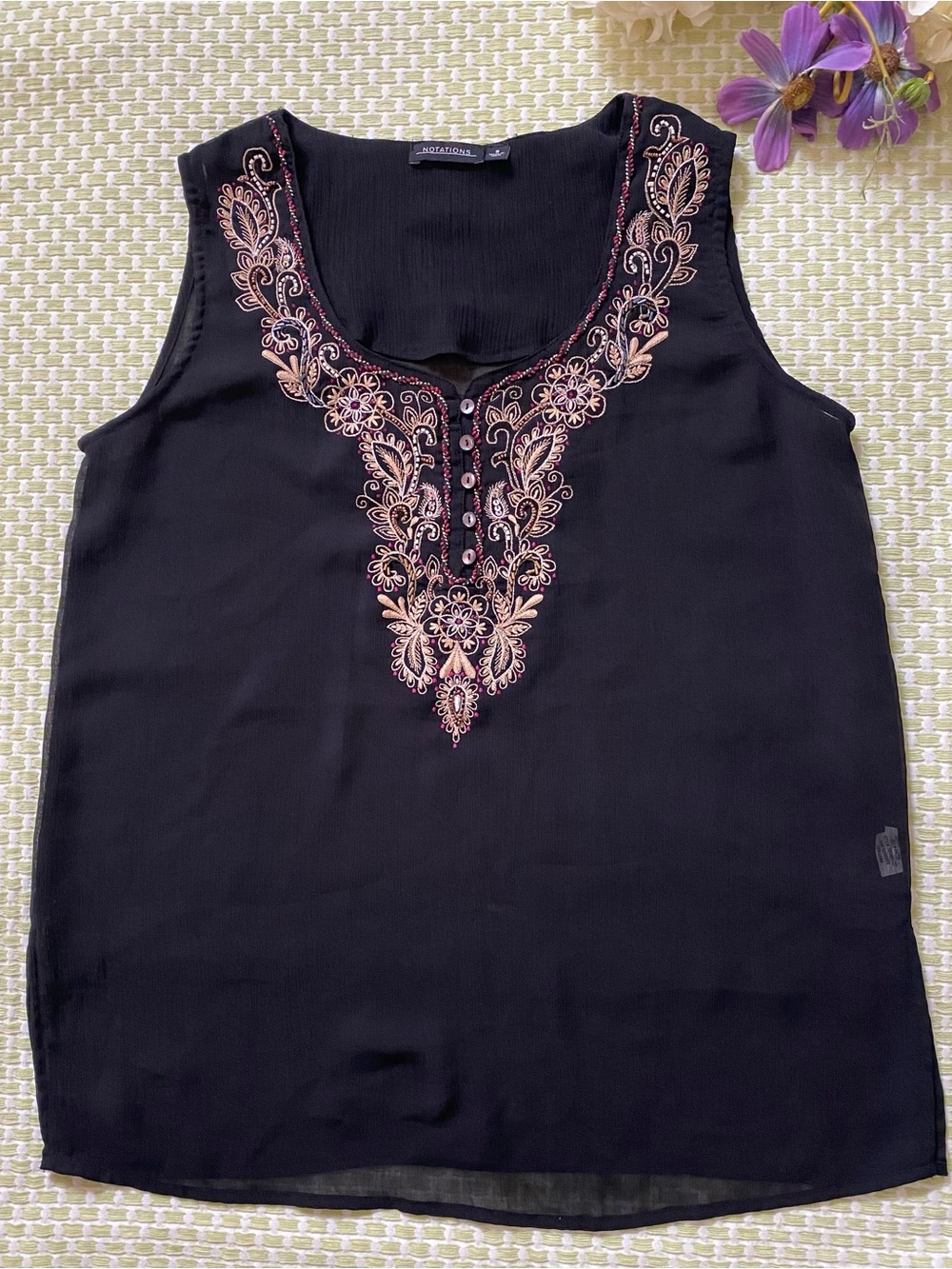 🦋Notations Embroidered Sequined Top🦋 - Picture 6 of 6